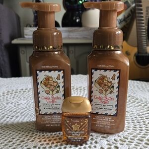 2 BATH & BODY WORKS HANDSOAP & POCKET HAND SANITIZER